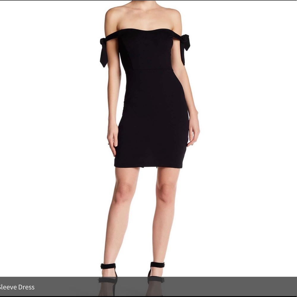 Socialite Off Shoulder Black Dress - L - NWOT
